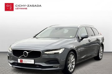 V90 D3 Momentum - diesel, manualna, napęd przedni, 5 drzwi, 150KM